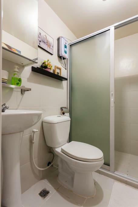 Jen'S Paranaque City Apartment Manila Eksteriør bilde